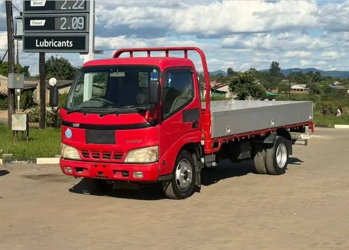 2012 Hino Dutro