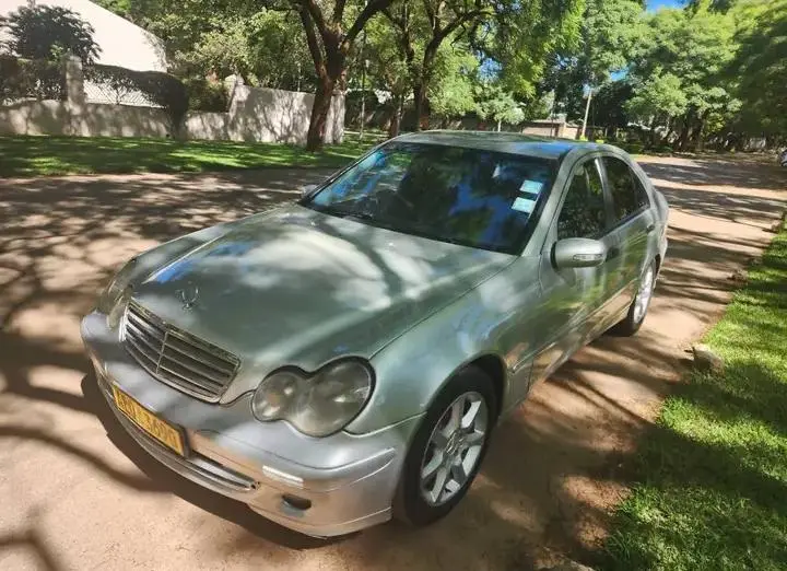 2003 Mercedes-benz C 180
