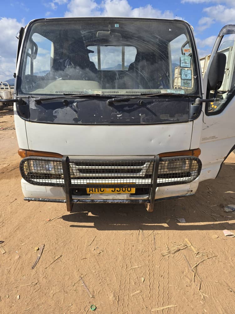 2009 Isuzu Elf