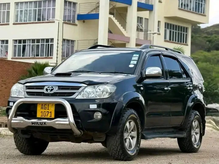 2010 Toyota Fortuner