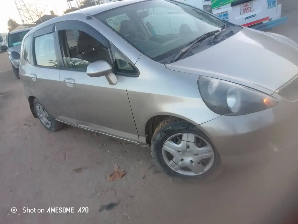 2005 Honda Fit
